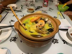 宁波老三鲜-老外婆·渔村(平湖吾悦广场店)