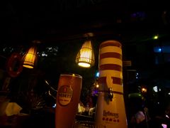 -城墙外BAR
