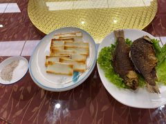 香茅草烤鲫鱼-蝴蝶泉宾馆-中餐厅