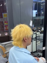 -藤野造型烫发染发