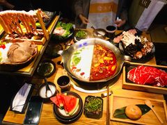 台式麻辣锅-湊湊火锅·茶憩(杭州湖滨银泰in77店)