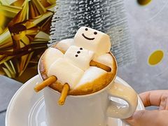 -HUG·拥抱咖啡(郑州宝龙广场店)