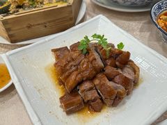 明炉荔枝木烧鹅-麒麟中餐厅·经典粤菜·地道菜式老字号(广州长隆酒店)