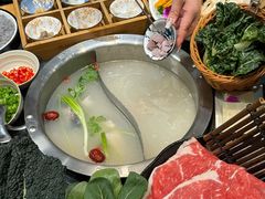 -风情丽江斑鱼火锅(孙家沟西南路80号店)