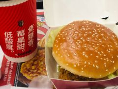 -肯德基(南京站A2检票口楼上)