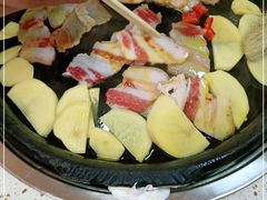 -苗家特色土烙锅·老字号