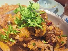 -川流不息·地道川菜·小龙虾(新松江路店)