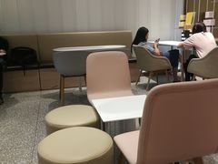 大堂-奈雪的茶(湖滨银泰in77C区PRO店)