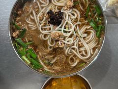 -正宗杨记普洱酸醋米线(总店)