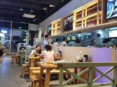 大堂-木屋烧烤(龙湖天街店)