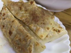 -溢心园香河肉饼总店