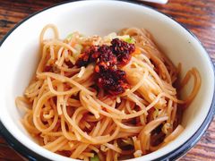 -亚忠小吃店(曾厝垵店)