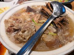 -头上红煨盐鸡·非遗院子餐厅