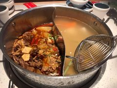 特色牛腩鸳鸯锅-左庭右院鲜牛肉火锅(环球港店)