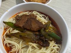 -岳四孃老面馆(四川师范大学狮子山校区桂苑店)