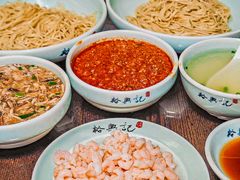 -裕兴记•蟹黄面馆(人民广场店)