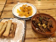 -霄汉牛三鲜湖北砂锅菜(万松园2店)