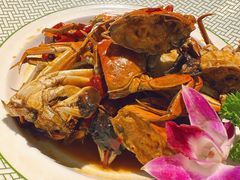 -嗨辣小聚·盘锦河蟹·海鲜烧烤龙虾(盘锦十年好店)