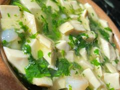 荠菜虾仁嫩豆腐-兰溪小馆(东直门簋街店)