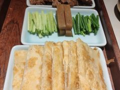 老城酥带鱼卷饼-京味斋·北京烤鸭(北京南站洋桥店)