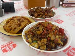 -堂瓦里·33年传统赣菜(第一街区店)