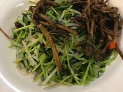 -新大咀港式茶餐厅(宝山万达店)