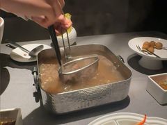 -左庭右院鲜牛肉火锅黑金店(陆家嘴中心店)