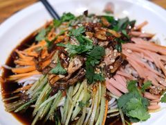 老滇凉米线-老滇山寨•云南特色菜•地方菜•民族风情歌舞表演(金碧店)