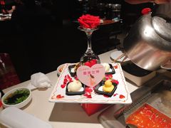-海底捞火锅鲜切牛肉主题店(长寿路店)