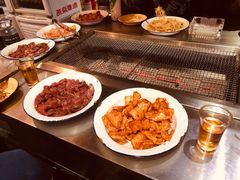 -马路牙子地桌烤肉(工体店)