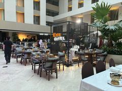 -朗丽兹自助餐厅