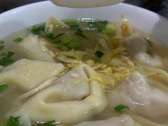 鸡汤虾肉大馄饨-绿杨馄饨临顿路店