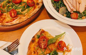 Avocado Grilled Chicken Salad