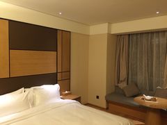 -全季酒店(上海青浦吾悦广场淀山湖大道店)