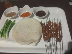 -三个大叔烤羊肉串·歌手驻唱·碳烤鲜肉(西三旗店)