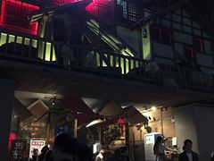 门面-哥老官重庆美蛙鱼头(西湖银泰十一哥店)