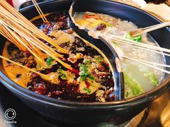 鸳鸯锅-钢管厂歆瑞源油卤串串香(春熙路太古里店)