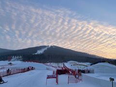 -中旅松花湖滑雪场