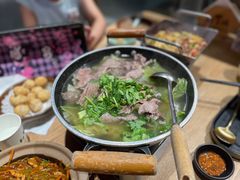 -川堂风·跷脚牛肉·乐山爆炒(宝山日月光店)