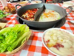 -赵美丽·重庆社区火锅·直营店(火车东站·中豪国际店)