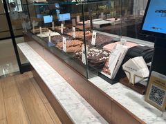 -Laderach 莱德拉(上海环贸iapm店)