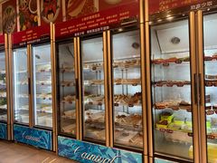 面包甜点陈列柜-小郡肝火锅串串香(万达总店)