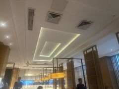 -鱼鲜饭香·招牌汽锅剁椒鱼头王