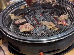 -青瓦餐厅·生鱼片·韩园烤肉(西塔店)
