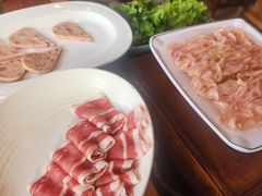 -小天鹅火锅·一线江景洪鼎旗舰店(洪崖洞店)