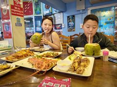 -两兄弟Song Pee Nong(2号店)