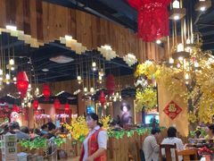 -老滇山寨•云南特色菜•地方菜•民族风情歌舞表演(金碧店)