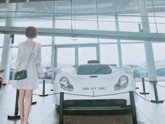 -上海保时捷体验中心