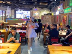 -马路牙子烧烤音乐酒馆(望京店)