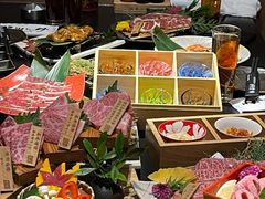 -山川小町·极番烧肉(新地假日广场店)